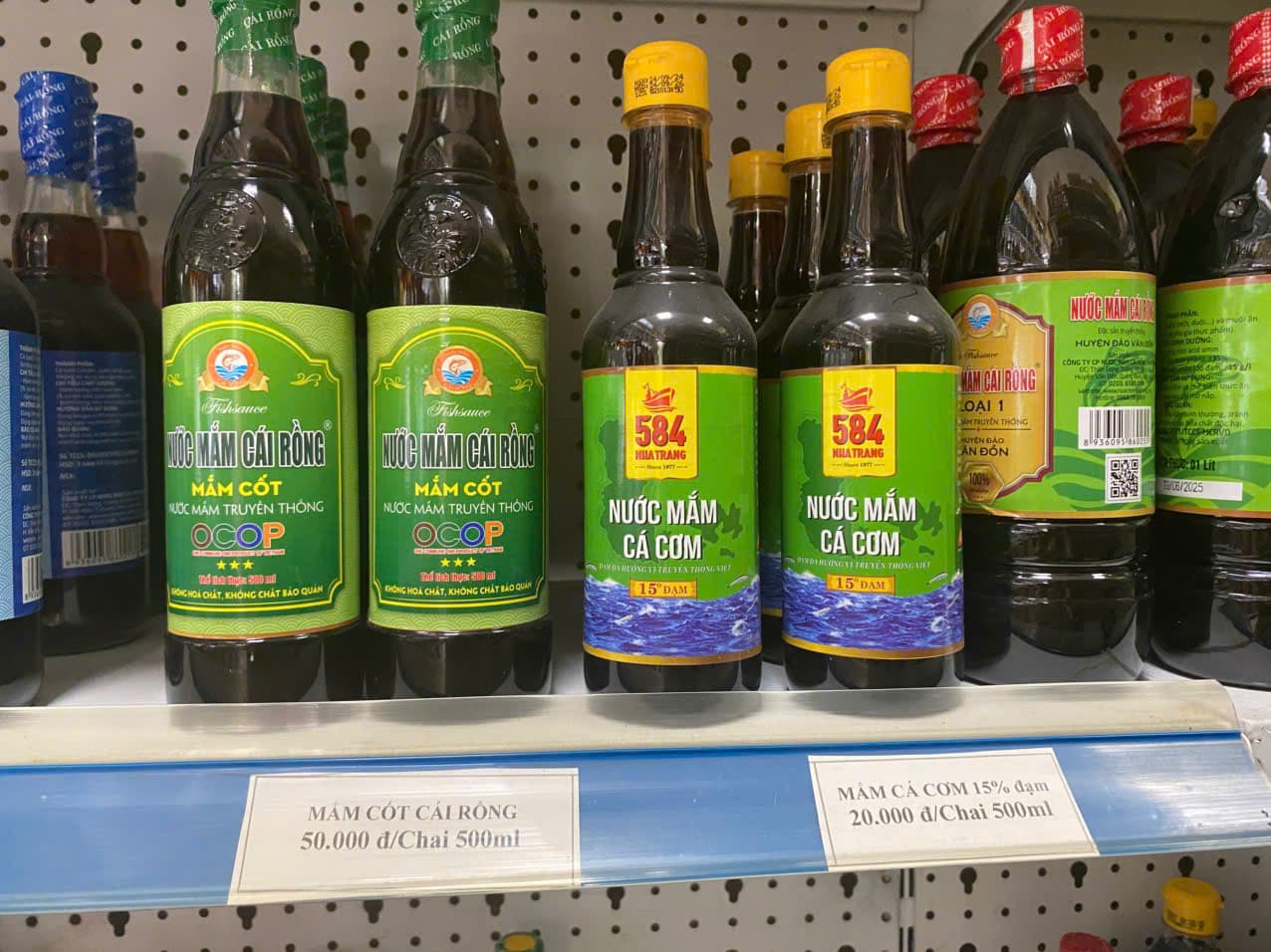 Nước mắm cốt Cái Rồng